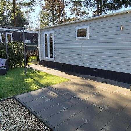 Het Veluwse Boshuisje Knus Chalet Met Omheinde Tuin Op De Veluwe Hoenderloo Ngoại thất bức ảnh